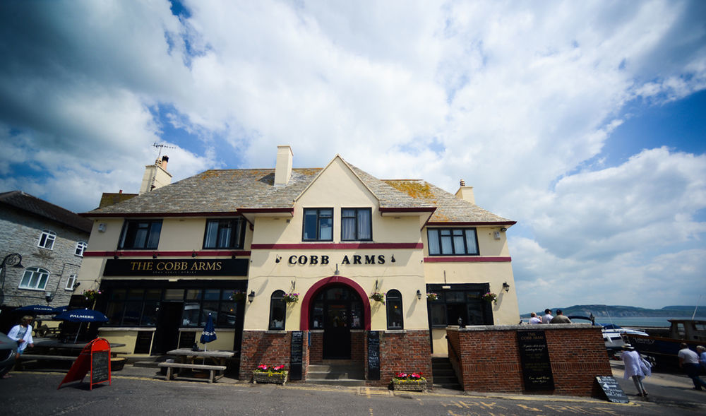 Cobb Arms Lyme Regis Exterior foto
