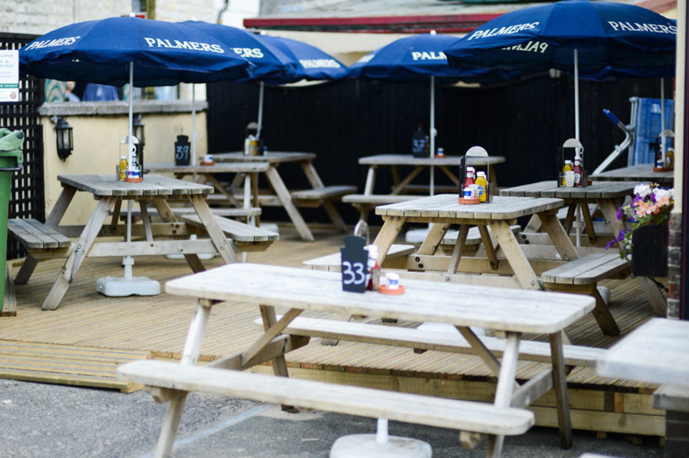 Cobb Arms Lyme Regis Exterior foto